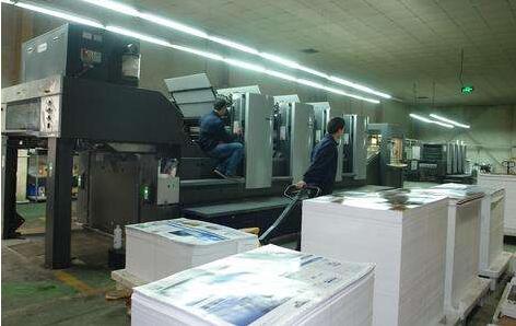 印刷廠現(xiàn)場(chǎng)照.jpg 印刷廠現(xiàn)場(chǎng)照.jpg